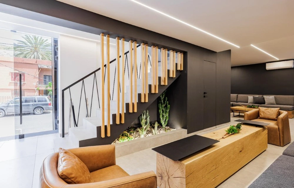 Middle Beach Hotel Gallery